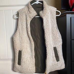 Reversible army green Sherpa vest
